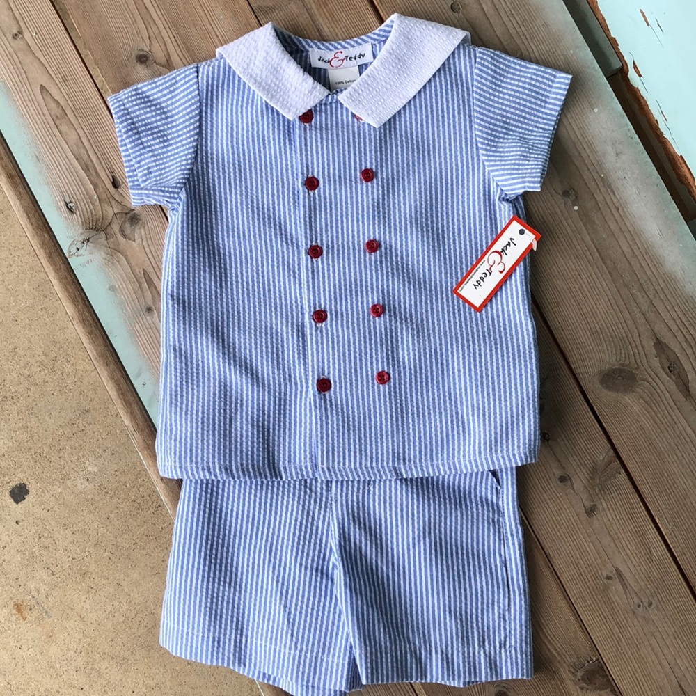 NWT- two piece seersucker boys short set